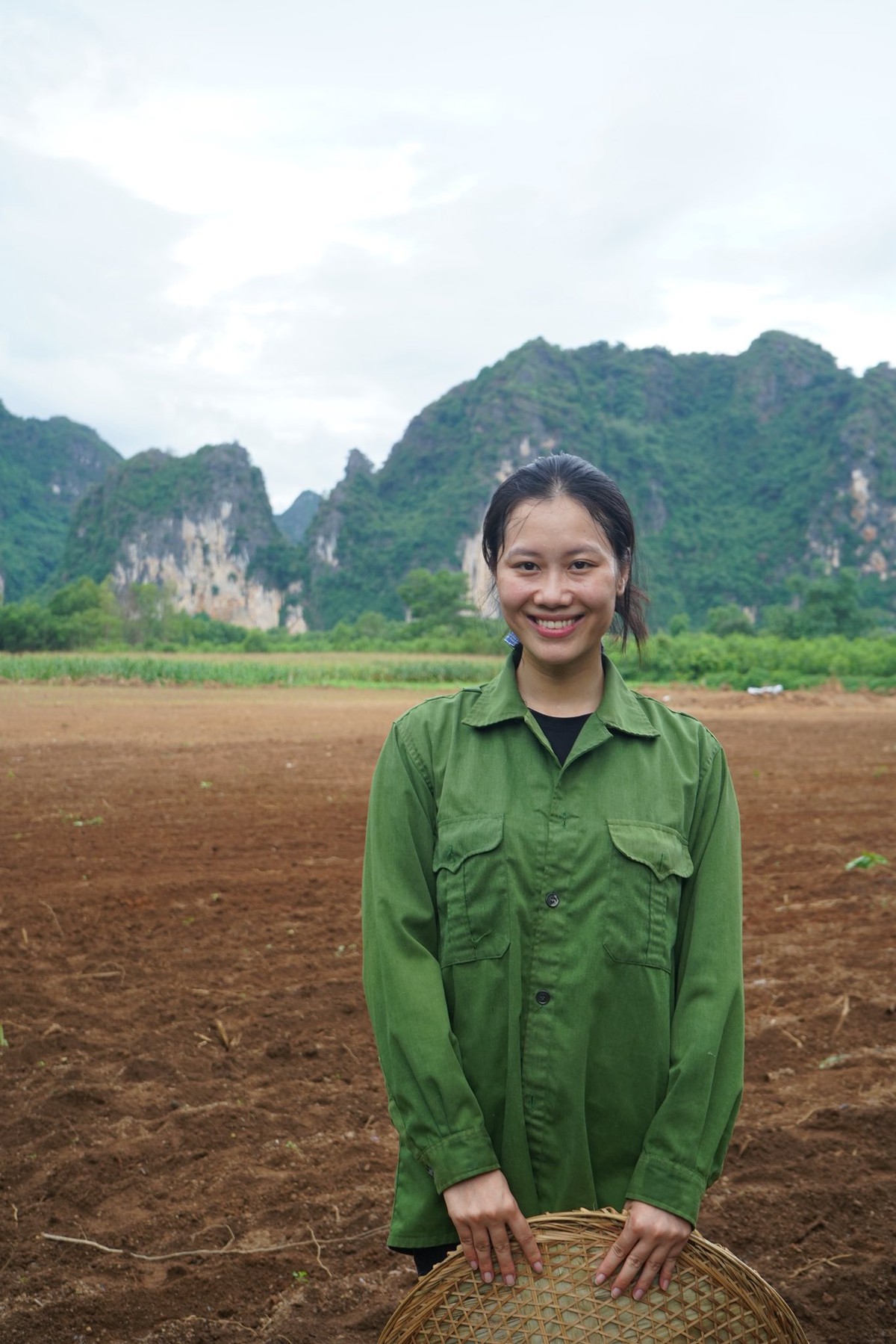 Nữ diễn viên từng đoạt giải quốc tế sẵn sàng bắt đầu lại từ vai quần chúng không thoại- Ảnh 1. Nữ diễn viên từng đoạt giải quốc tế sẵn sàng bắt đầu lại từ vai quần chúng không thoại- Ảnh 1.