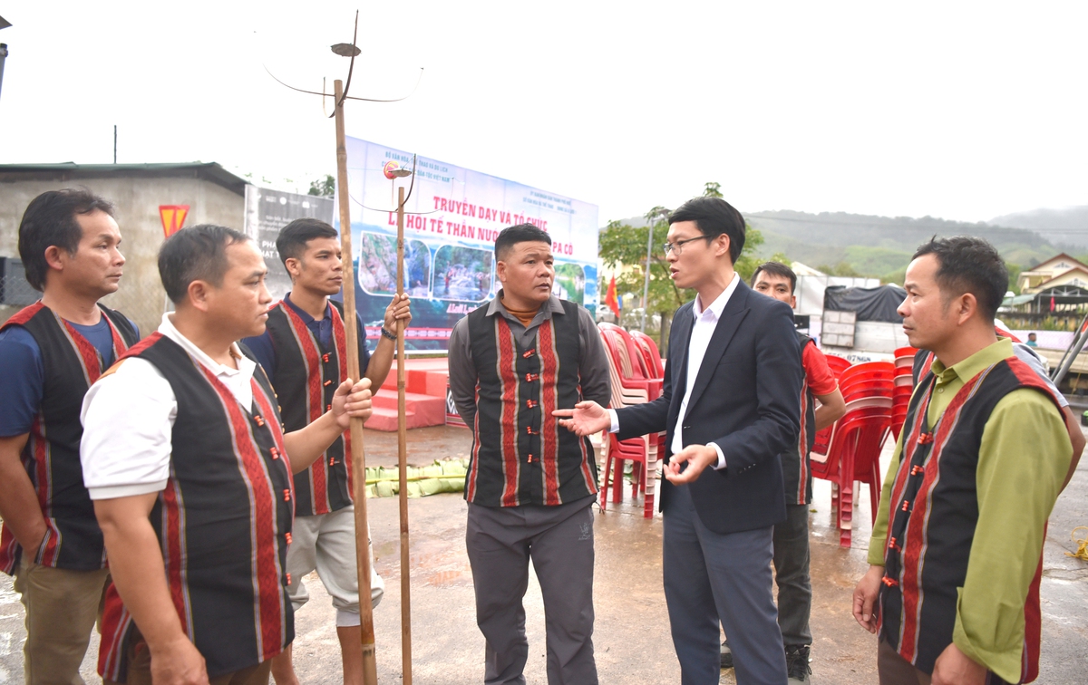 Niềm vui của người Pa Cô khi Lễ hội Tế thần nước được hồi sinh- Ảnh 3.