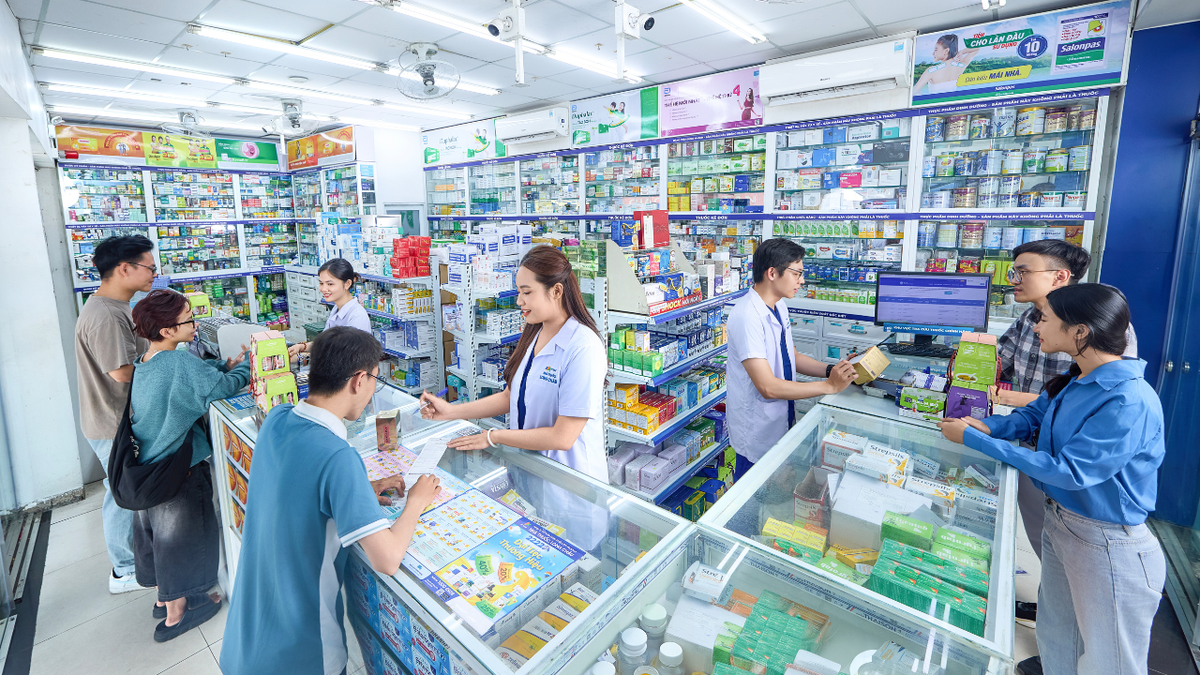 Người dân khi đi mua thuốc cần có chỉ định của bác sĩ, tuyệt đối không nghe theo  tư vấn từ internet