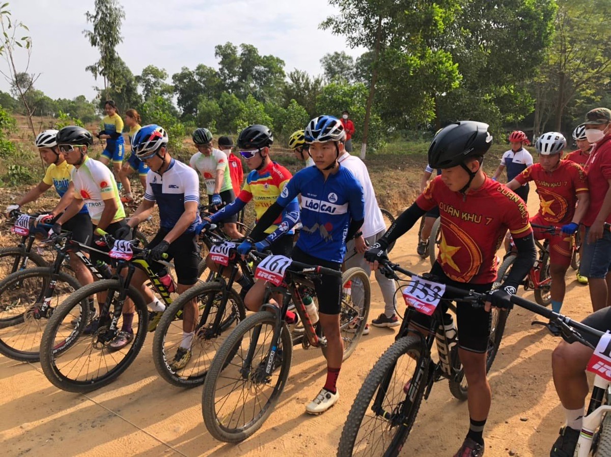 Chảo Ông Lủ Phim - chàng trai Dao Đỏ và hành trình đáng nhớ ở SEA Games- Ảnh 2.