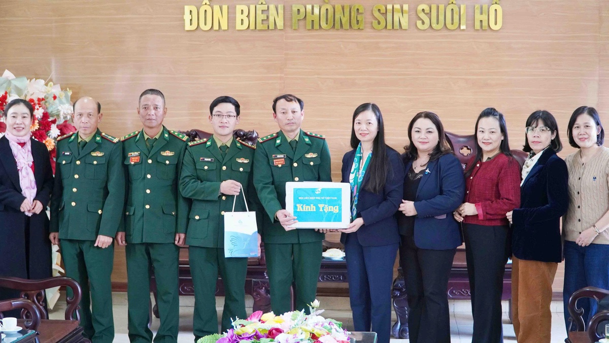 Hội LHPN Việt Nam trao "Tết yêu thương" tại xã biên giới Sin Suối Hồ- Ảnh 2.