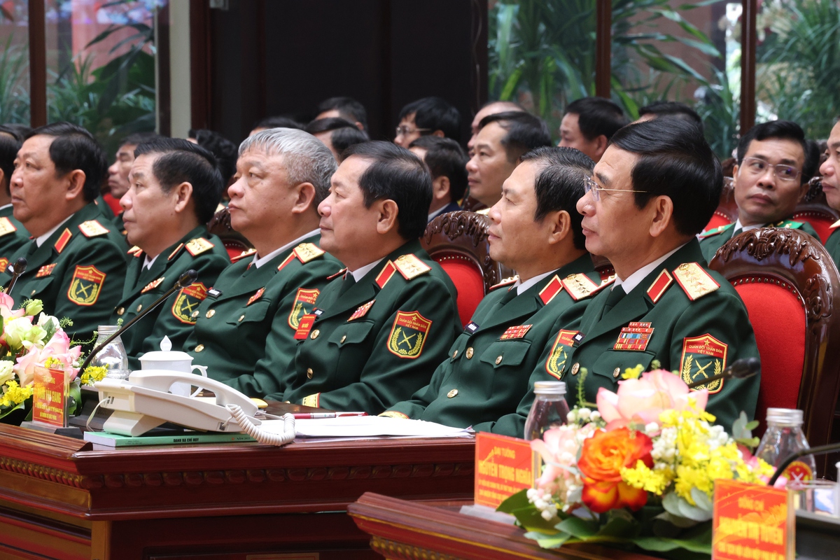 Phấn đấu xây dựng Phụ nữ Quân đội "Bản lĩnh, trí tuệ, kỷ cương, nhân ái"- Ảnh 1.