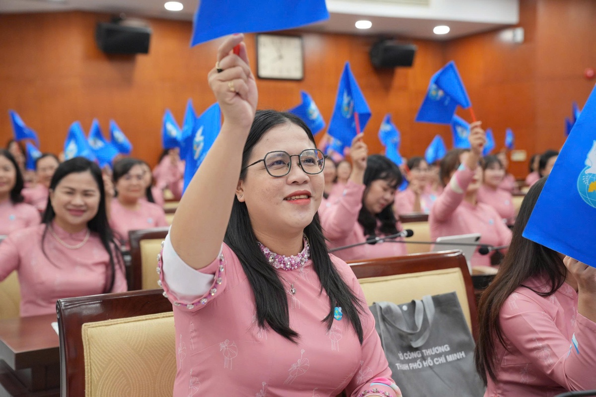 Những hình ảnh đẹp tại Đại hội Đại biểu Phụ nữ TPHCM lần thứ I, nhiệm kỳ 2025-2030- Ảnh 8.