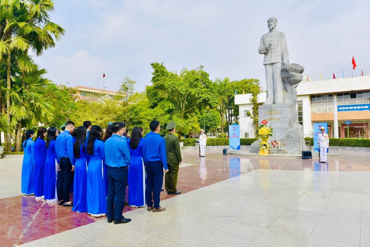 Tưởng niệm các Anh hùng liệt sĩ nơi biên cương Cao Bằng- Ảnh 5.