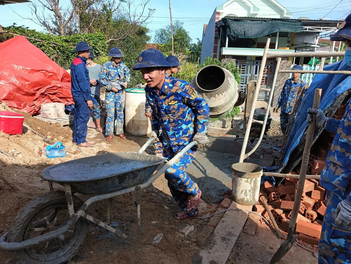 Bộ đội Hải quân khẳng định ý chí, bản lĩnh trong sự nghiệp bảo vệ chủ quyền biển, đảo- Ảnh 3.