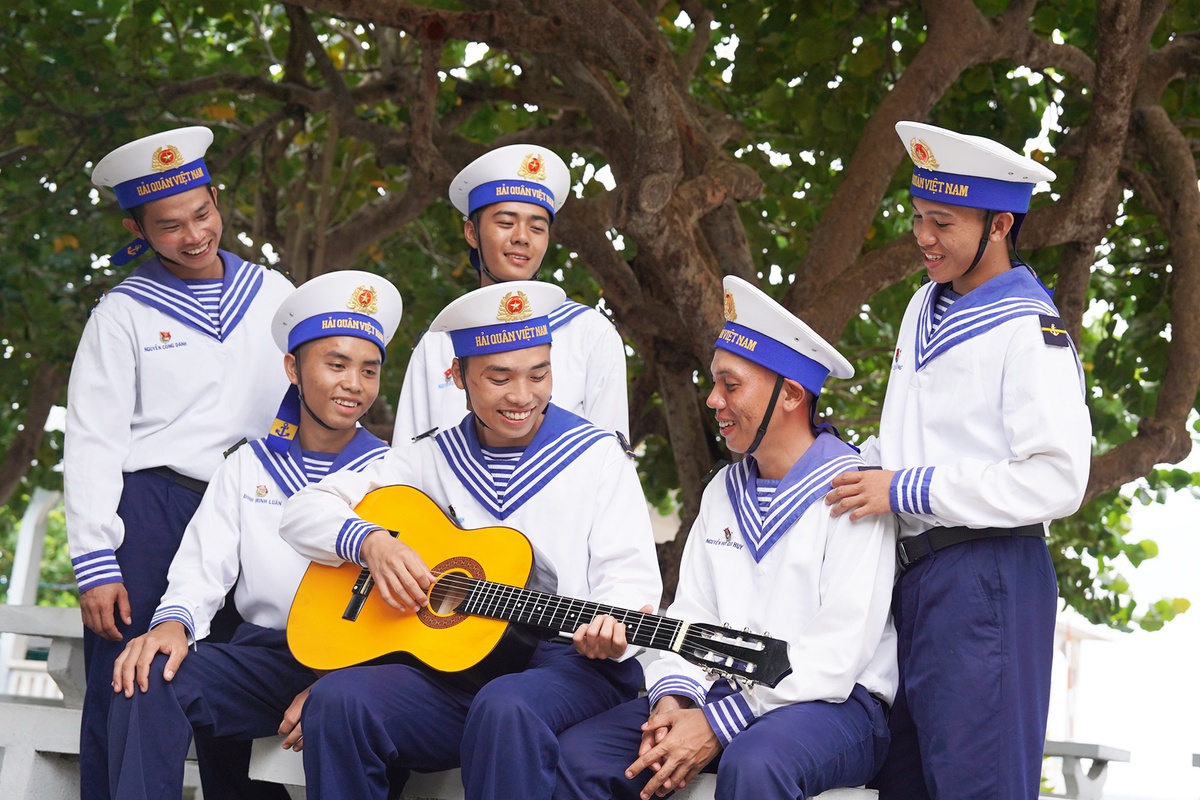 Bộ đội Hải quân khẳng định ý chí, bản lĩnh trong sự nghiệp bảo vệ chủ quyền biển, đảo- Ảnh 5.