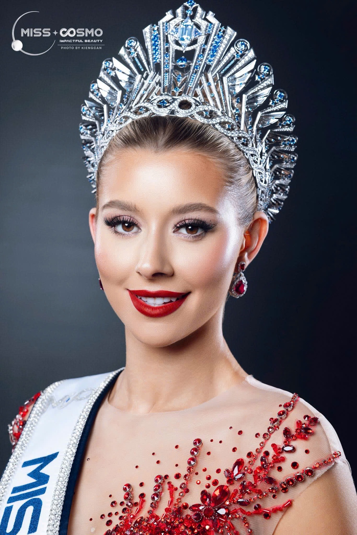 Người đẹp Mỹ đăng quang Miss Cosmo 2025- Ảnh 4.