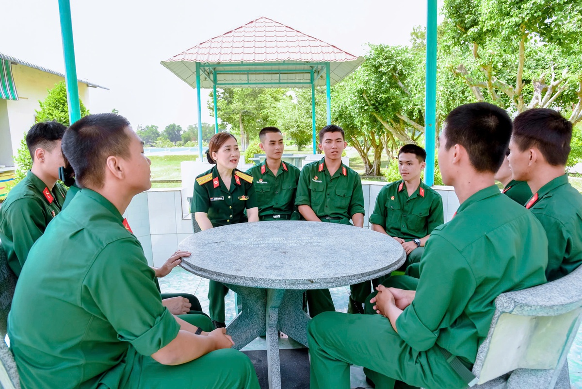 Dấu ấn sáng tạo, lan tỏa tinh thần nhân ái trong phong trào phụ nữ Quân khu 7- Ảnh 4.