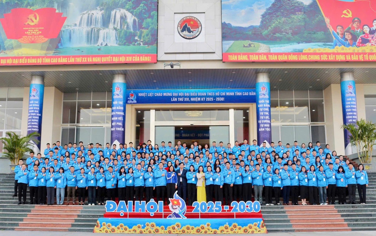 Bà Nguyễn Thị Hương Nhung tái đắc cử Bí thư Tỉnh Đoàn Cao Bằng- Ảnh 7.