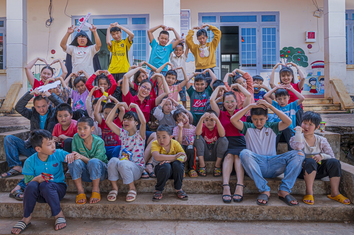 Vietnam ESG Awards 2025 vinh danh Agribank là ngân hàng tiêu biểu phát triển chuỗi giá trị gắn với an sinh xã hội- Ảnh 3.