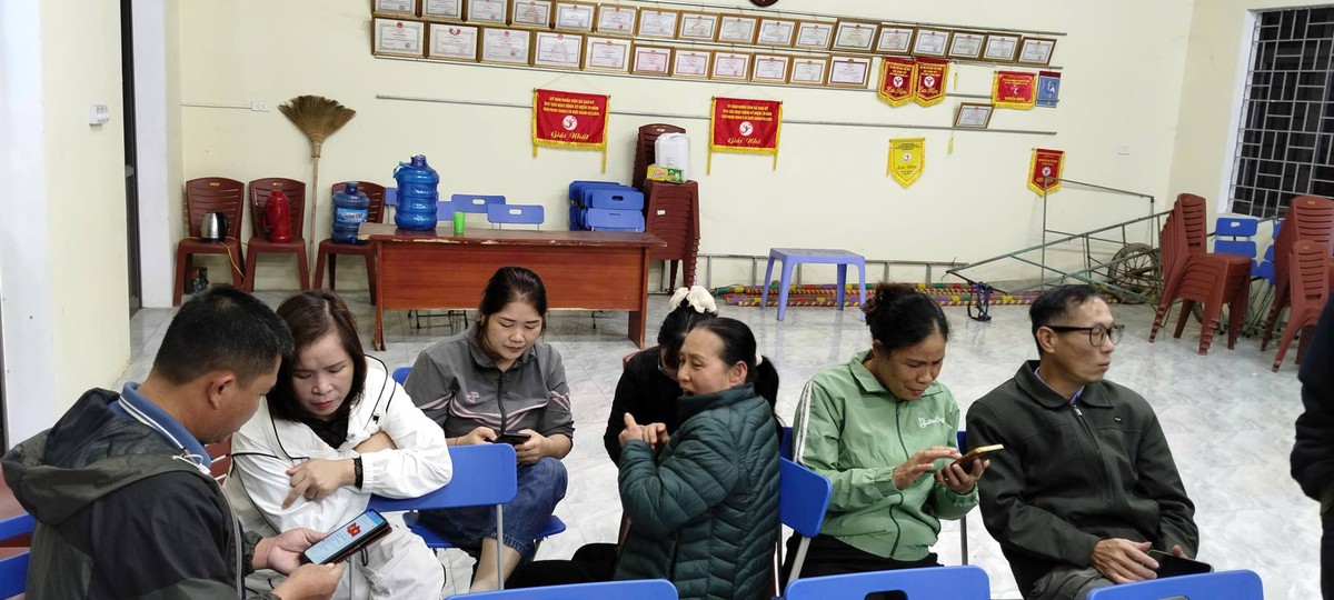 Thoát nghèo không chỉ... bằng tiền- Ảnh 1.