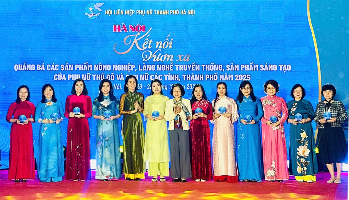 Hà Nội kết nối - vươn xa 2025: Khẳng định vai trò của phụ nữ trong phát triển kinh tế, hội nhập- Ảnh 2.