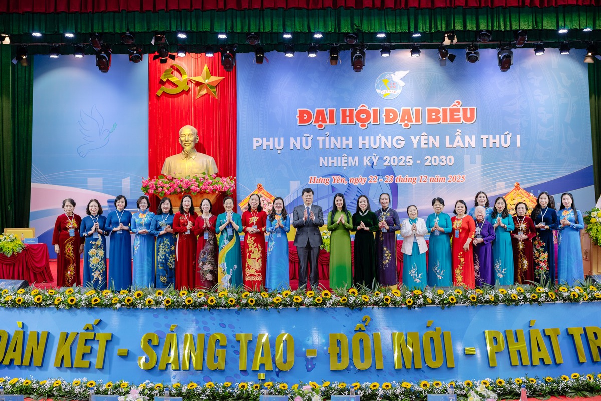 Những hình ảnh đáng nhớ của Đại hội đại biểu Phụ nữ tỉnh Hưng Yên lần thứ I- Ảnh 8.
