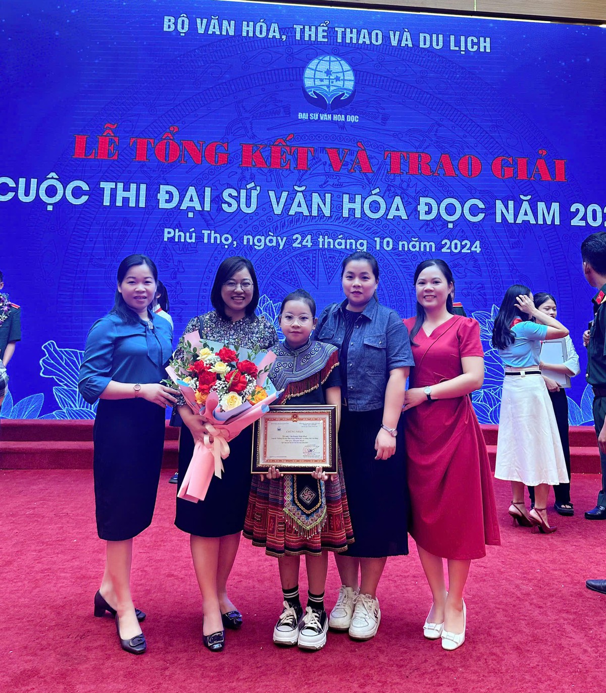 Nữ sinh Cao Bằng - 1 trong 5 đại biểu nhỏ tuổi nhất tại Đại hội Thi đua yêu nước toàn quốc lần thứ XI- Ảnh 6.