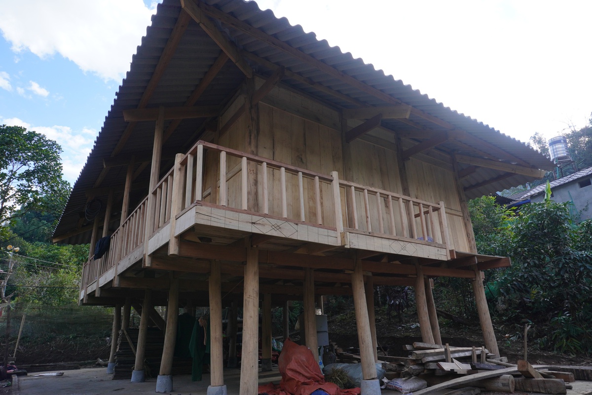 Mái ấm mới của bà con dân tộc Lự ở Bản Thẳm- Ảnh 2. Mái ấm mới của bà con dân tộc Lự ở Bản Thẳm- Ảnh 2.