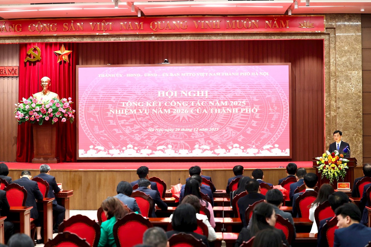 Bí thư Hà Nội: Cải tiến mạnh lề lối làm việc, đề cao trách nhiệm người đứng đầu- Ảnh 1. Bí thư Hà Nội: Cải tiến mạnh lề lối làm việc, đề cao trách nhiệm người đứng đầu- Ảnh 1.