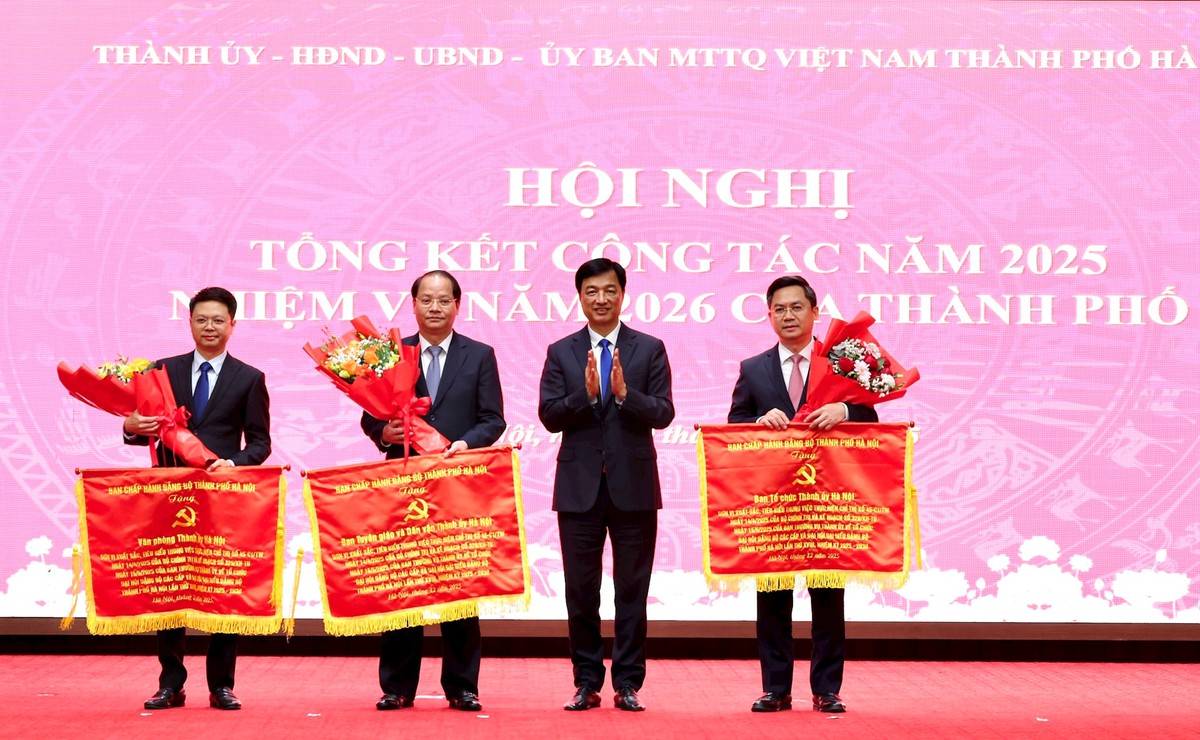 Bí thư Hà Nội: Cải tiến mạnh lề lối làm việc, đề cao trách nhiệm người đứng đầu- Ảnh 3. Bí thư Hà Nội: Cải tiến mạnh lề lối làm việc, đề cao trách nhiệm người đứng đầu- Ảnh 3.