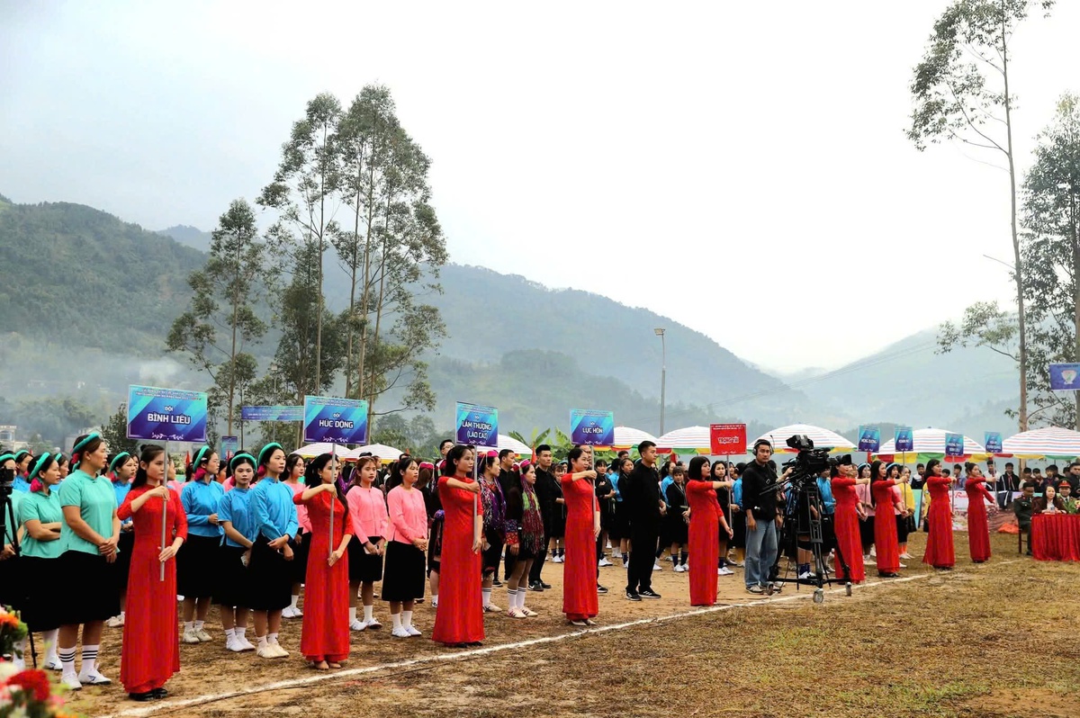 Giải bóng đá nữ thúc đẩy bình đẳng giới cho phụ nữ dân tộc thiểu số- Ảnh 2.