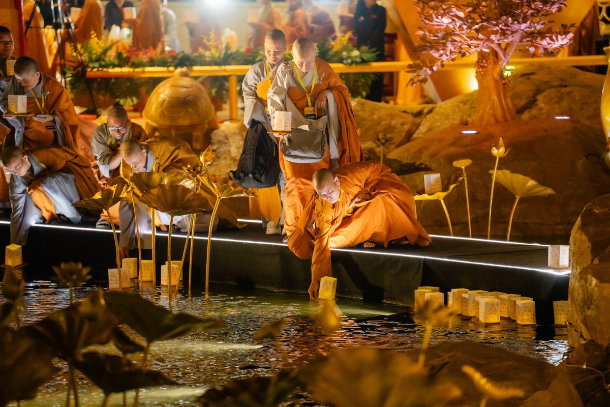 Núi Bà Đen, Tây Ninh tổ chức Lễ an vị Tôn tượng Đức Phật Câu Na Hàm Mâu Ni- Ảnh 3.