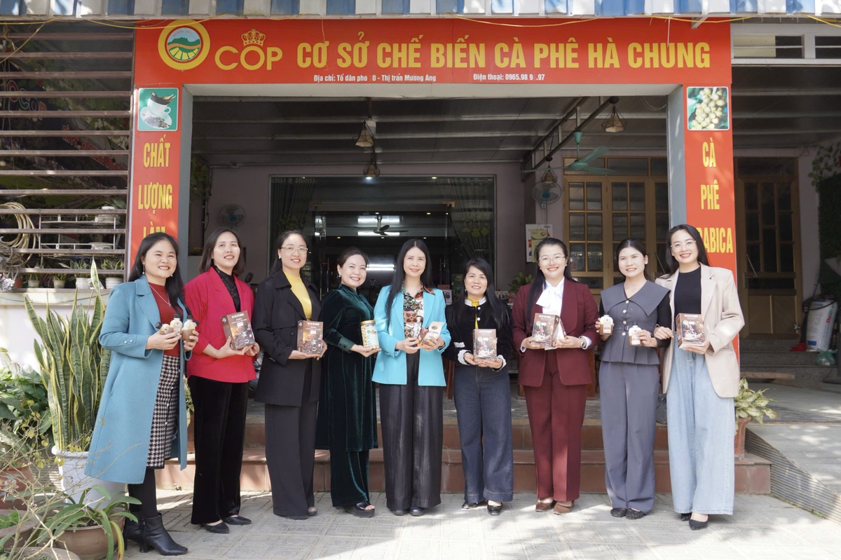 Hội LHPN Việt Nam trao "Tết yêu thương" tại tỉnh Điện Biên- Ảnh 6.