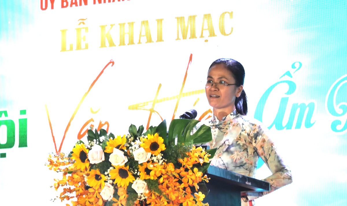 TPHCM: Xã Bà Điểm ra mắt Bộ nhận diện số, Quỹ khuyến học và thúc đẩy chuyển đổi xanh- Ảnh 2. TPHCM: Xã Bà Điểm ra mắt Bộ nhận diện số, Quỹ khuyến học và thúc đẩy chuyển đổi xanh- Ảnh 2.