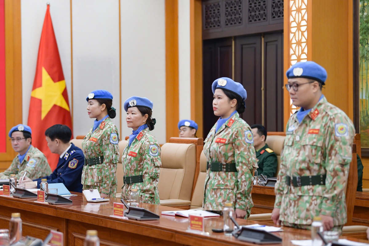 Lần đầu tiên Việt Nam có nữ sĩ quan trúng tuyển vào Văn phòng Liên hợp quốc- Ảnh 3.