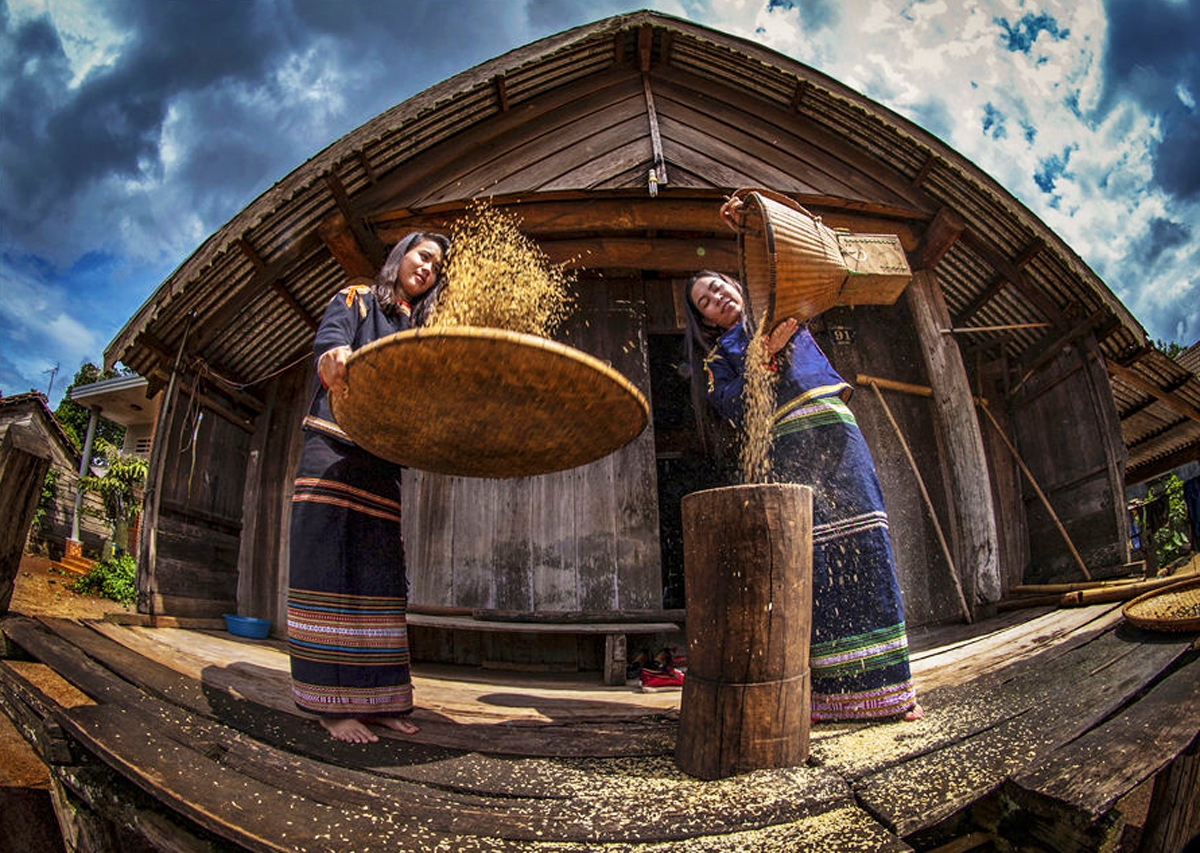 Nữ đại biểu Brâu "hiến kế" giảm nghèo bền vững cho đồng bào dân tộc thiểu số- Ảnh 3.