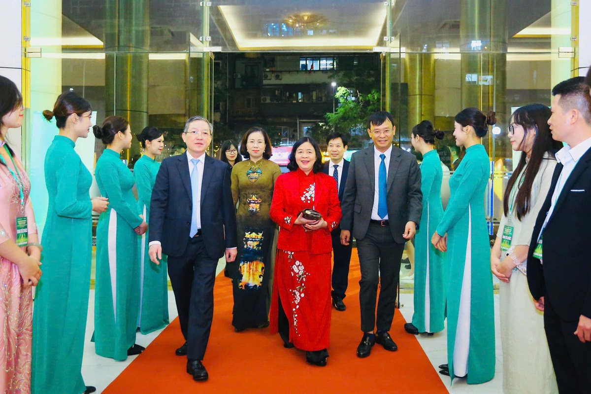 Tôn vinh 45 tác giả, nhóm tác giả đoạt giải báo chí về nông nghiệp, nông dân, nông thôn- Ảnh 1.