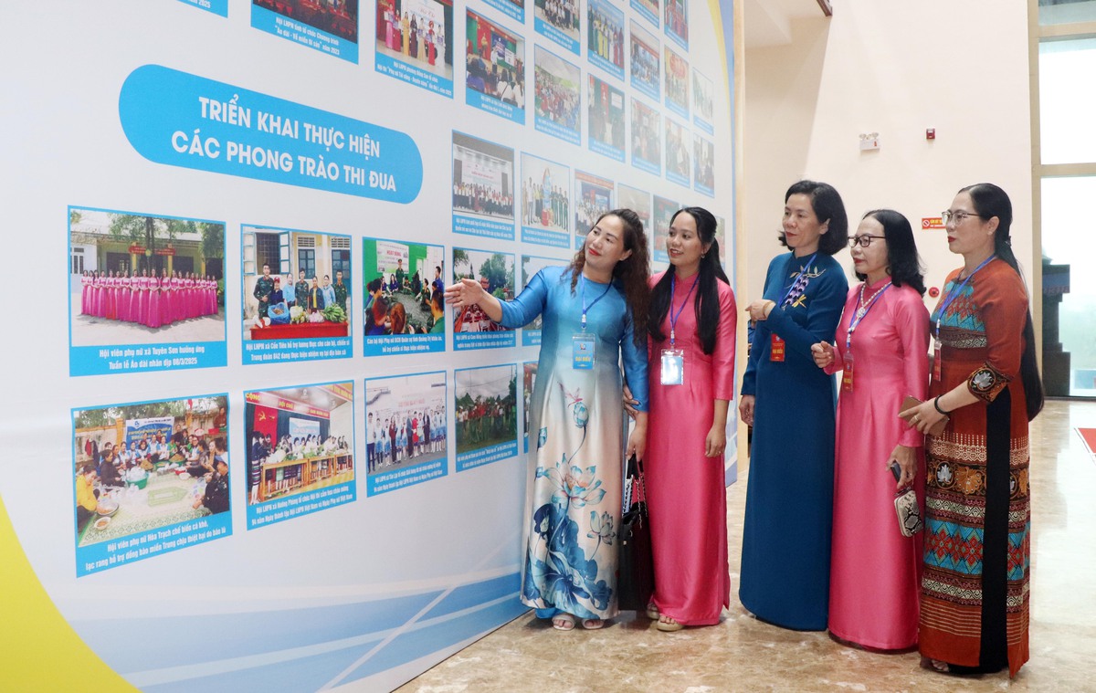 Những hình ảnh đẹp tại Đại hội đại biểu phụ nữ tỉnh Quảng Trị lần thứ I, nhiệm kỳ 2025-2030- Ảnh 2.