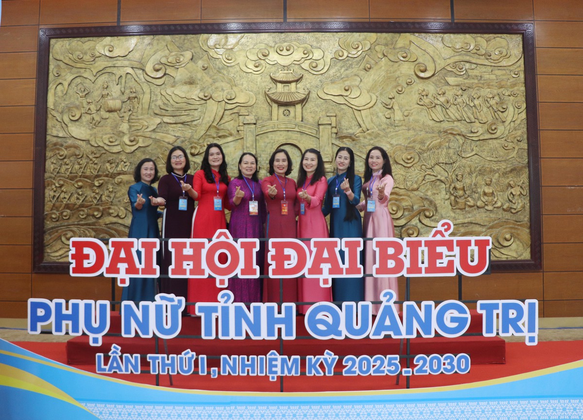 Những hình ảnh đẹp tại Đại hội đại biểu phụ nữ tỉnh Quảng Trị lần thứ I, nhiệm kỳ 2025-2030- Ảnh 17.