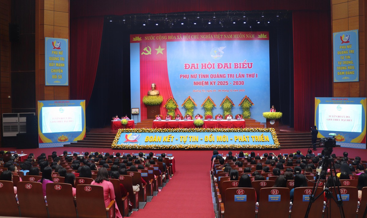 Những hình ảnh đẹp tại Đại hội đại biểu phụ nữ tỉnh Quảng Trị lần thứ I, nhiệm kỳ 2025-2030- Ảnh 8.