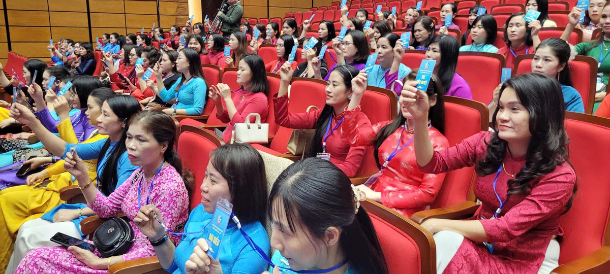 Những hình ảnh đẹp tại Đại hội đại biểu phụ nữ tỉnh Quảng Trị lần thứ I, nhiệm kỳ 2025-2030- Ảnh 16.