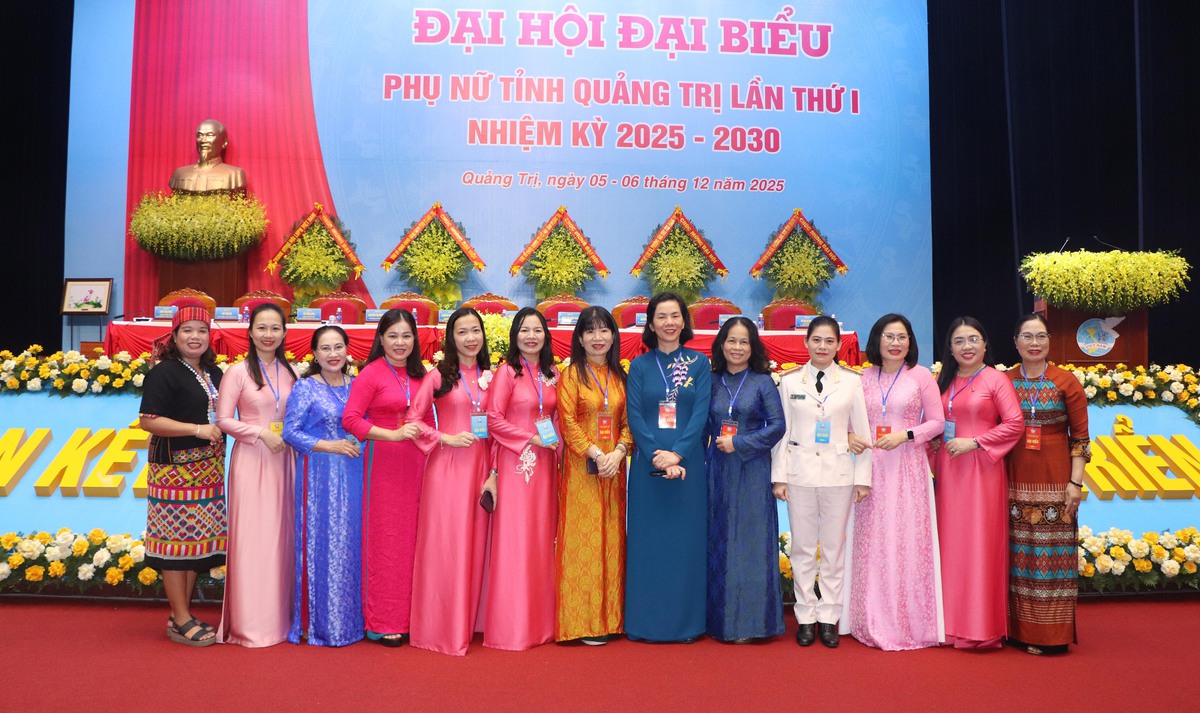 Những hình ảnh đẹp tại Đại hội đại biểu phụ nữ tỉnh Quảng Trị lần thứ I, nhiệm kỳ 2025-2030- Ảnh 3.