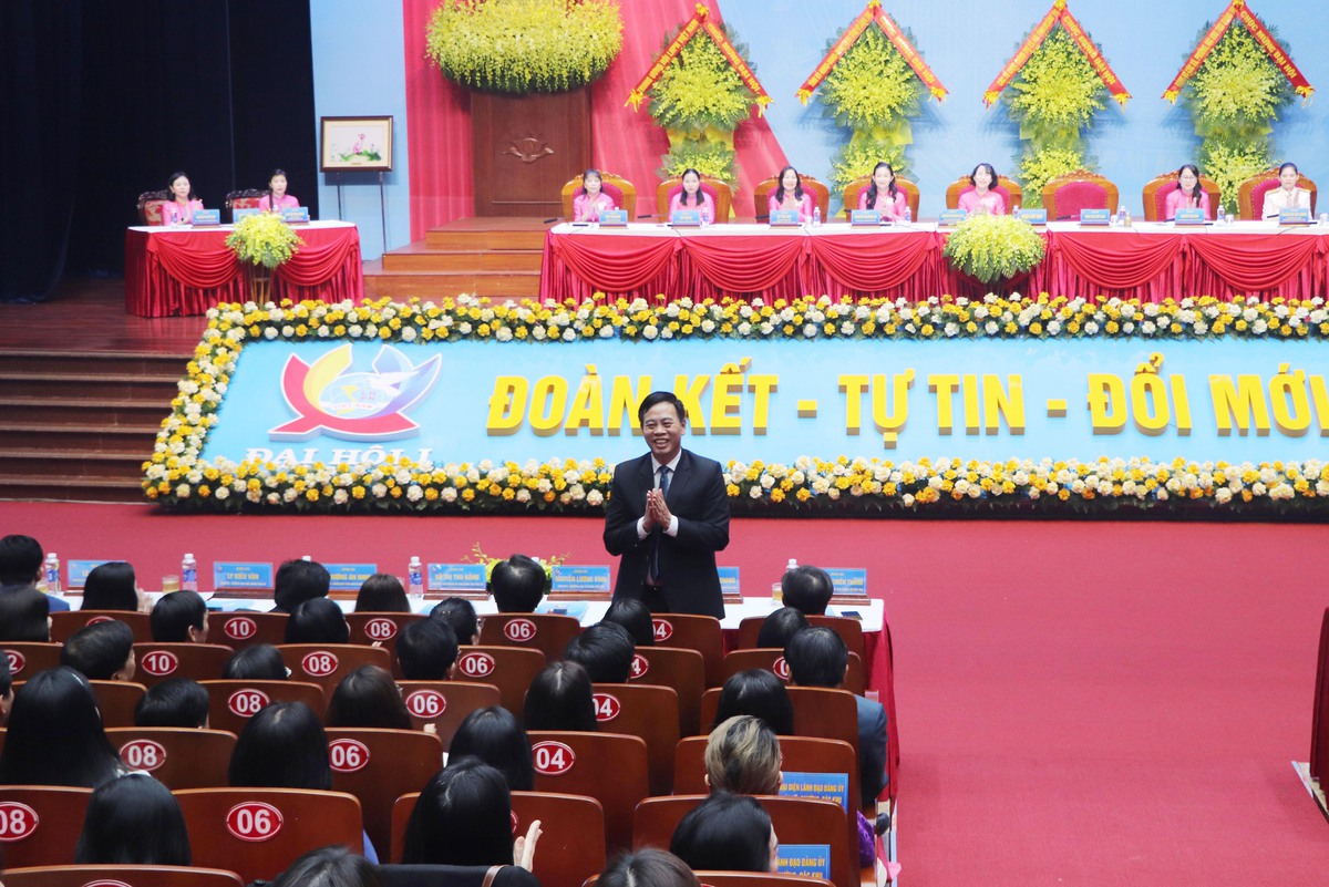 Những hình ảnh đẹp tại Đại hội đại biểu phụ nữ tỉnh Quảng Trị lần thứ I, nhiệm kỳ 2025-2030- Ảnh 7.