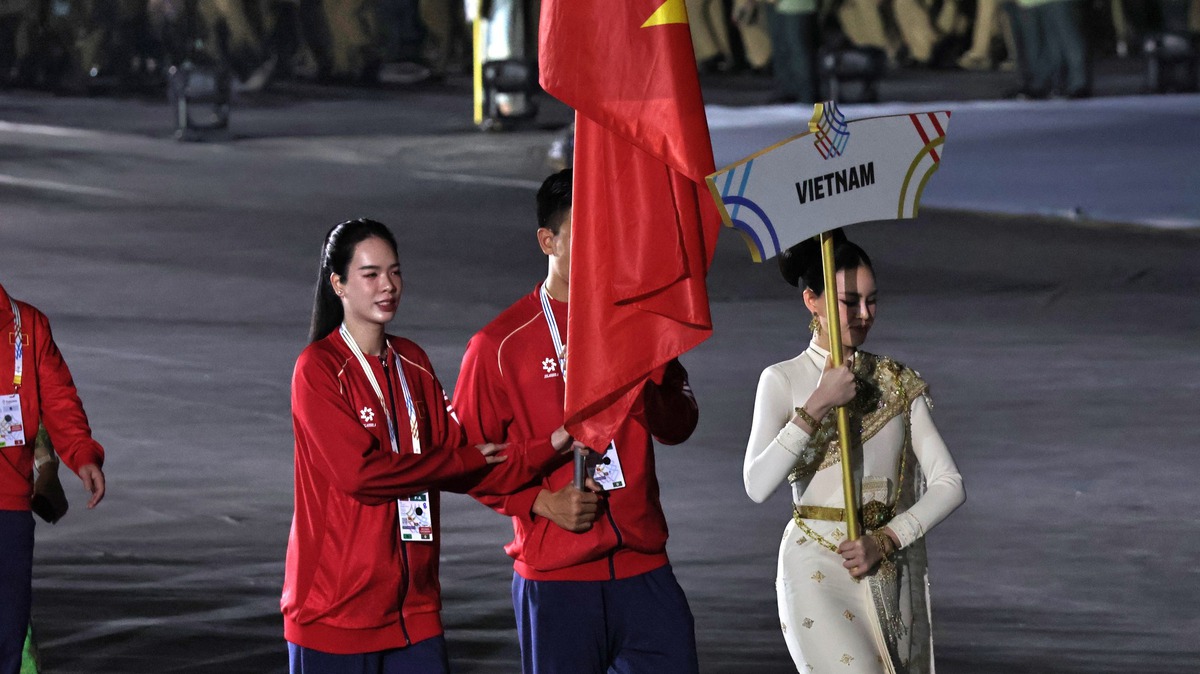 Đoàn thể thao Việt Nam rạng rỡ diễu hành khai mạc SEA Games 33- Ảnh 3.