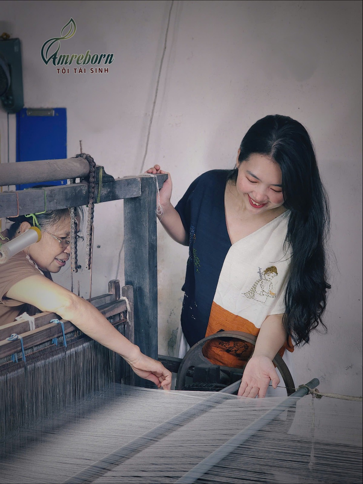 "Tái sinh guốc mộc" và hành trình biến rác thành tài nguyên- Ảnh 1. "Tái sinh guốc mộc" và hành trình biến rác thành tài nguyên- Ảnh 1.