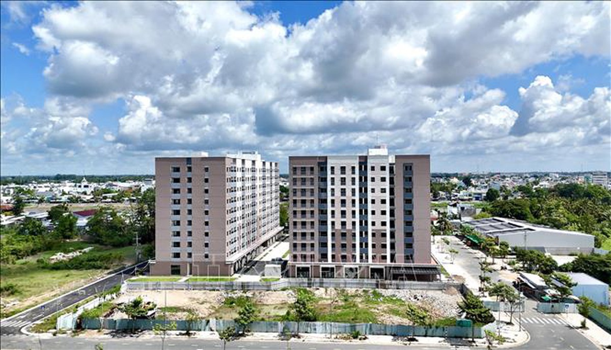 Hơn 600 dự án nhà ở xã hội triển khai, vì sao người dân vẫn khó mua căn hộ?- Ảnh 2. Hơn 600 dự án nhà ở xã hội triển khai, vì sao người dân vẫn khó mua căn hộ?- Ảnh 2.