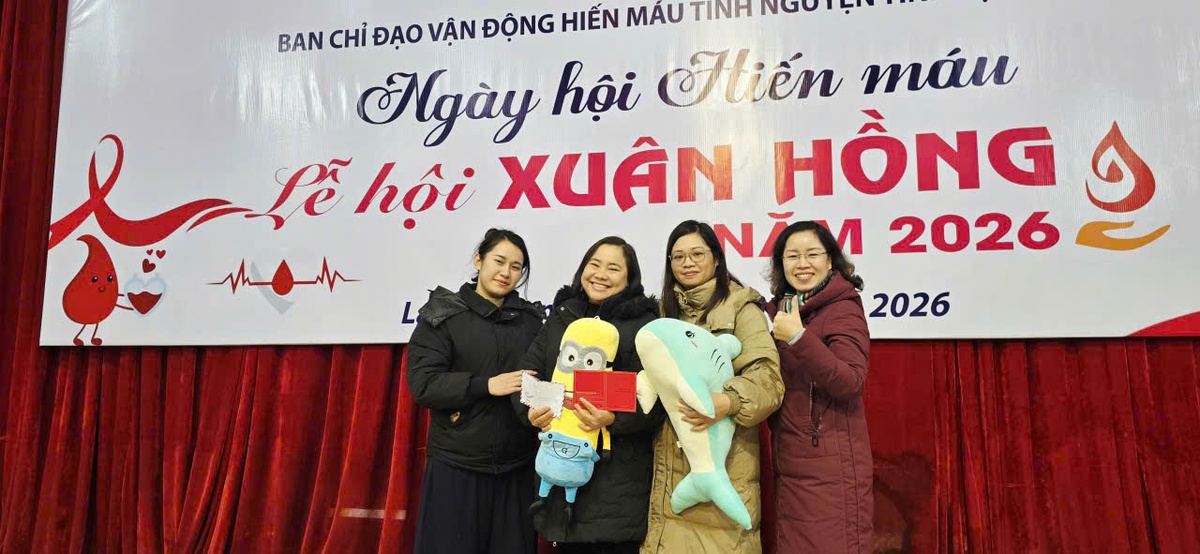 Đông đảo phụ nữ Lạng Sơn hiến máu tình nguyện tại "Lễ hội xuân hồng 2026"- Ảnh 6. Đông đảo phụ nữ Lạng Sơn hiến máu tình nguyện tại "Lễ hội xuân hồng 2026"- Ảnh 6.