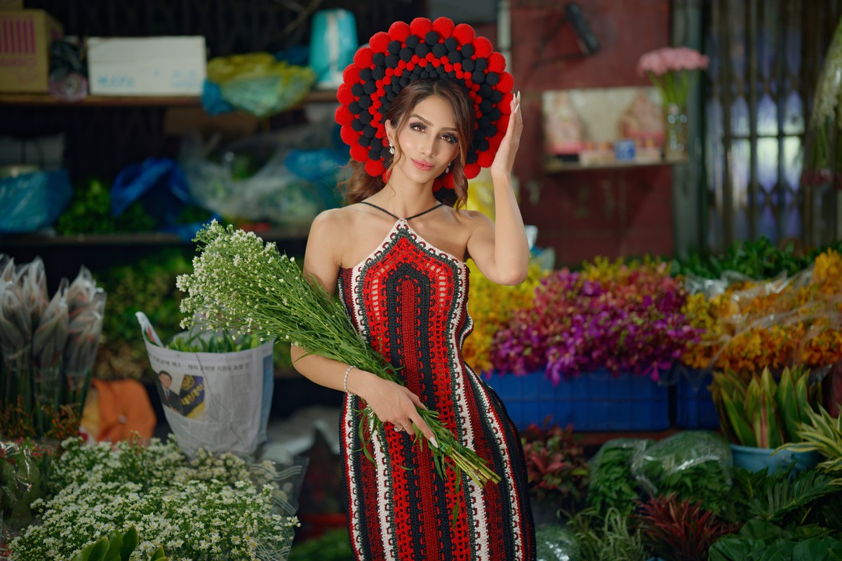 Trong khi người đẹp