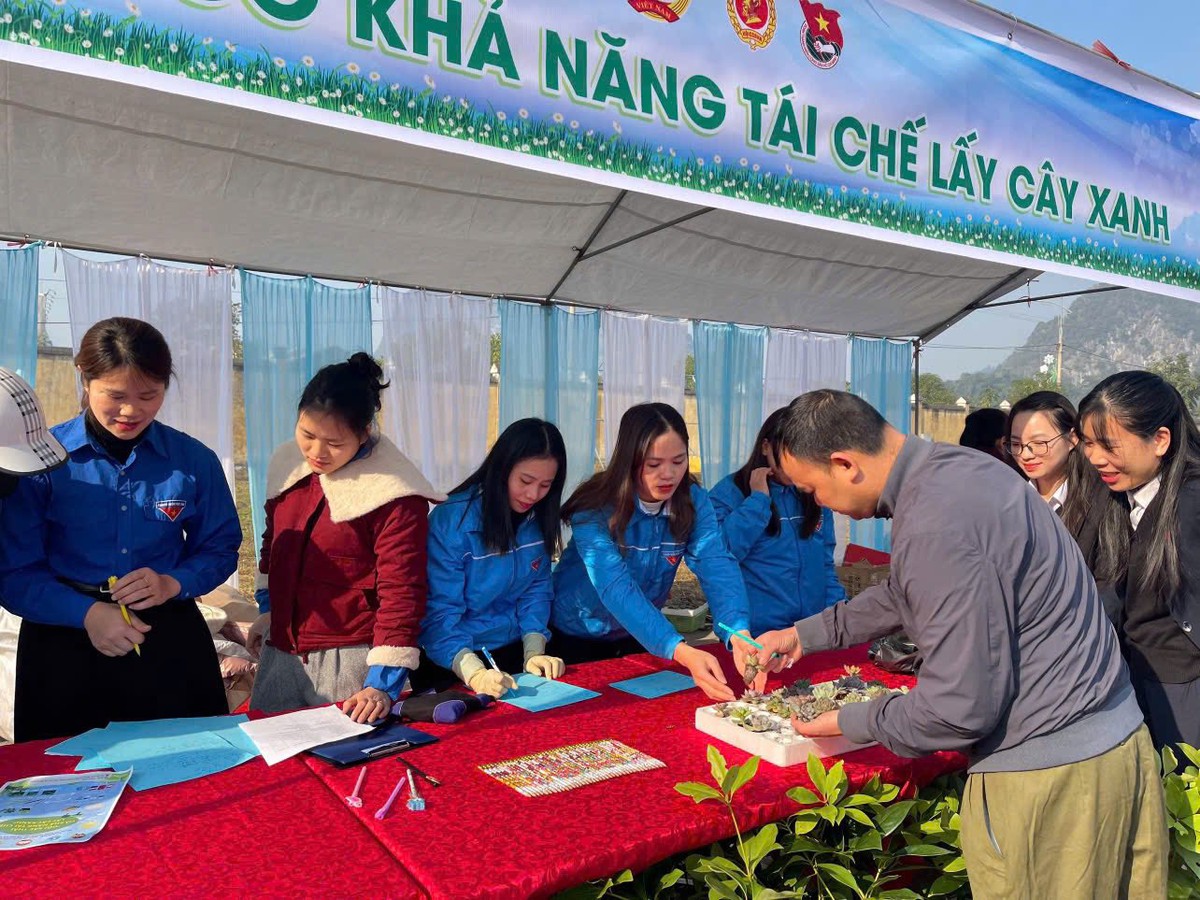 Nhiều hoạt động hỗ trợ an sinh xã hội ở Lạng Sơn dịp cận Tết- Ảnh 6. Nhiều hoạt động hỗ trợ an sinh xã hội ở Lạng Sơn dịp cận Tết- Ảnh 6.