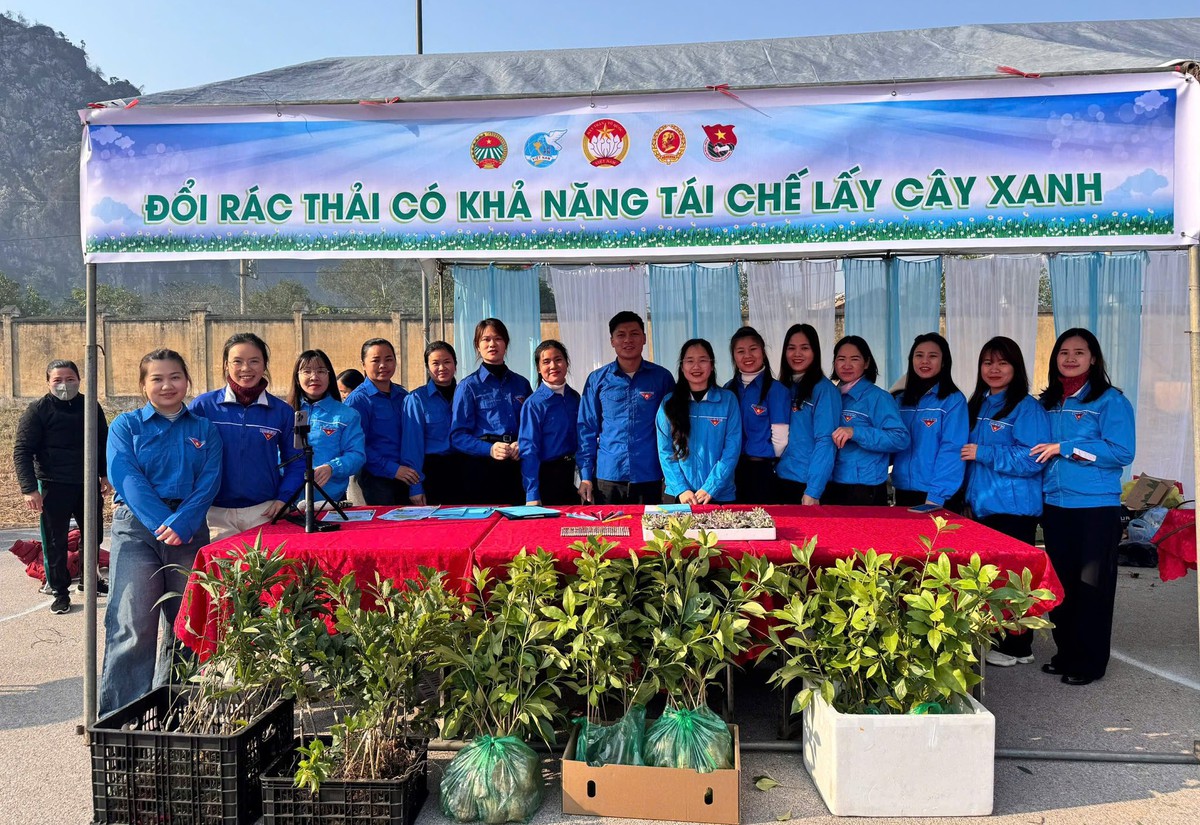 Nhiều hoạt động hỗ trợ an sinh xã hội ở Lạng Sơn dịp cận Tết- Ảnh 5. Nhiều hoạt động hỗ trợ an sinh xã hội ở Lạng Sơn dịp cận Tết- Ảnh 5.