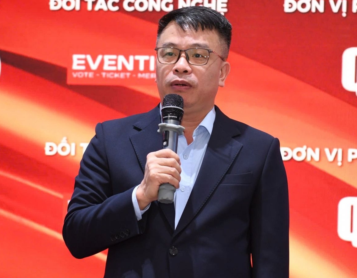 Nhà báo Nguyễn Phan Khuê, Tổng Biên tập báo Thiếu niên Tiền phong và Nhi đồng phát biểu tại Lễ công bố