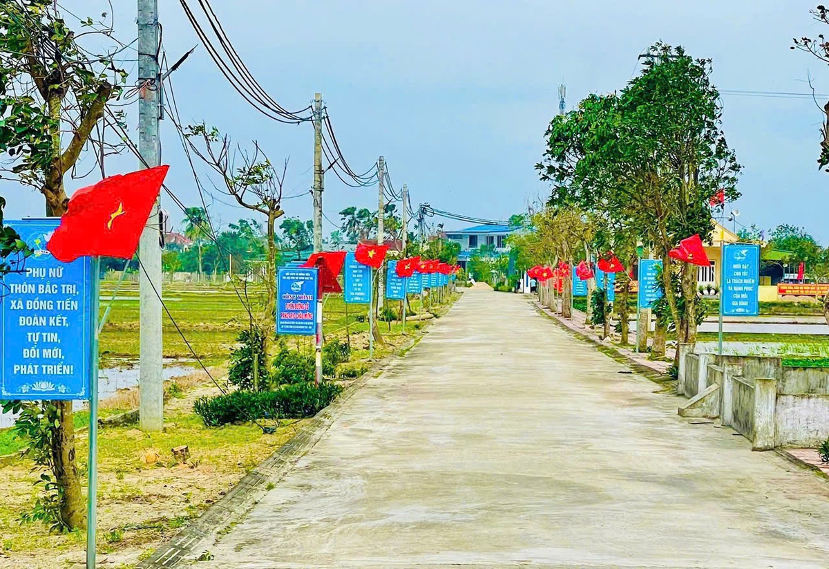 Phụ nữ Hà Tĩnh: Nhiều công trình, phần việc thiết thực chào mừng Đại hội Đảng XIV- Ảnh 1.