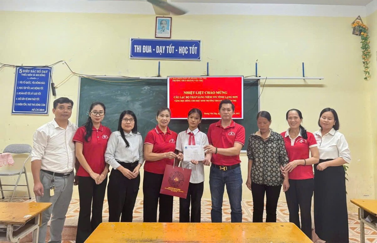 "Bún chay yêu thương" giúp đỡ phụ nữ, trẻ em hoàn cảnh đặc biệt - Ảnh 6.