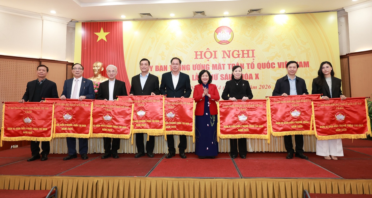 Phát huy vai trò nòng cốt của Mặt trận trong xây dựng khối đại đoàn kết toàn dân tộc- Ảnh 2. Phát huy vai trò nòng cốt của Mặt trận trong xây dựng khối đại đoàn kết toàn dân tộc- Ảnh 2.