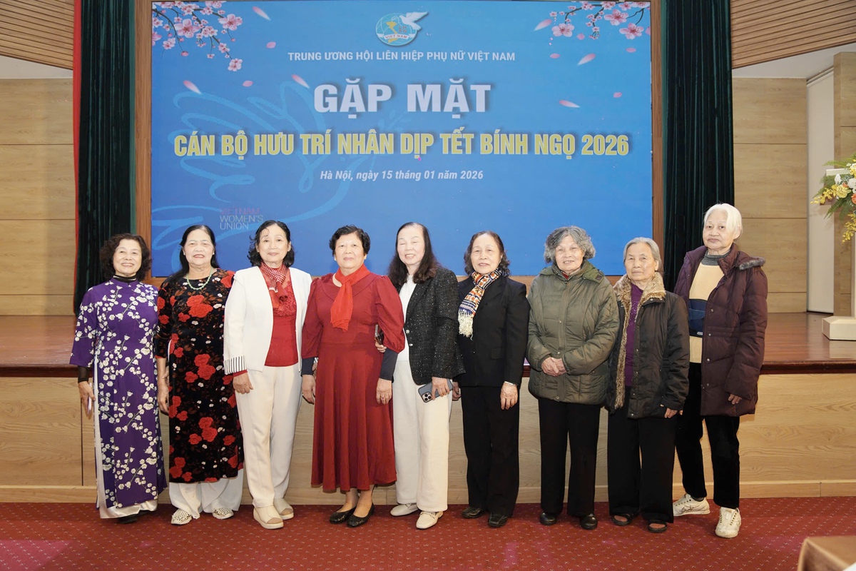 Trung ương Hội LHPN Việt Nam gặp mặt cán bộ hưu trí phía Bắc nhân dịp Tết Bính Ngọ 2026- Ảnh 15.