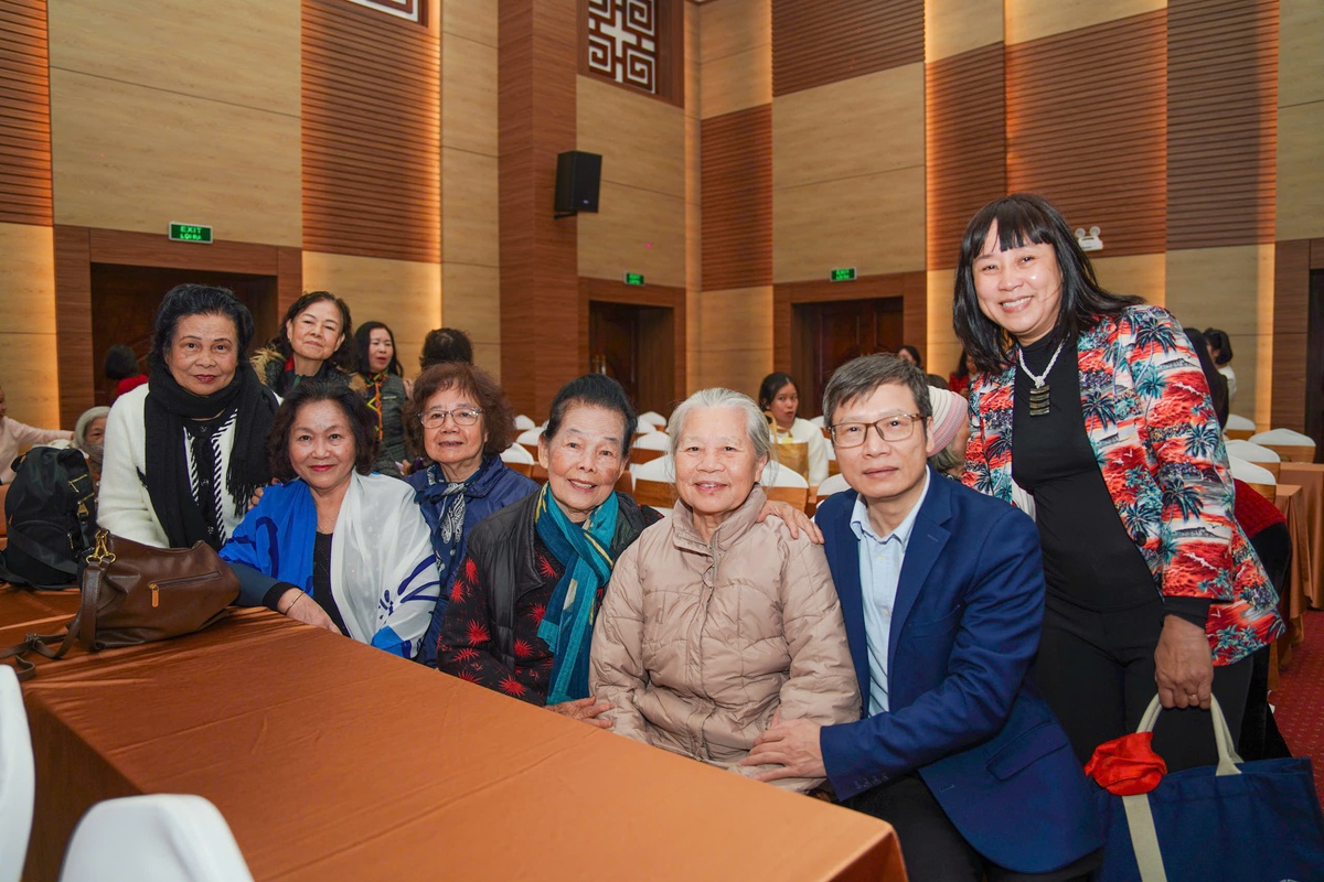 Trung ương Hội LHPN Việt Nam gặp mặt cán bộ hưu trí phía Bắc nhân dịp Tết Bính Ngọ 2026- Ảnh 19.
