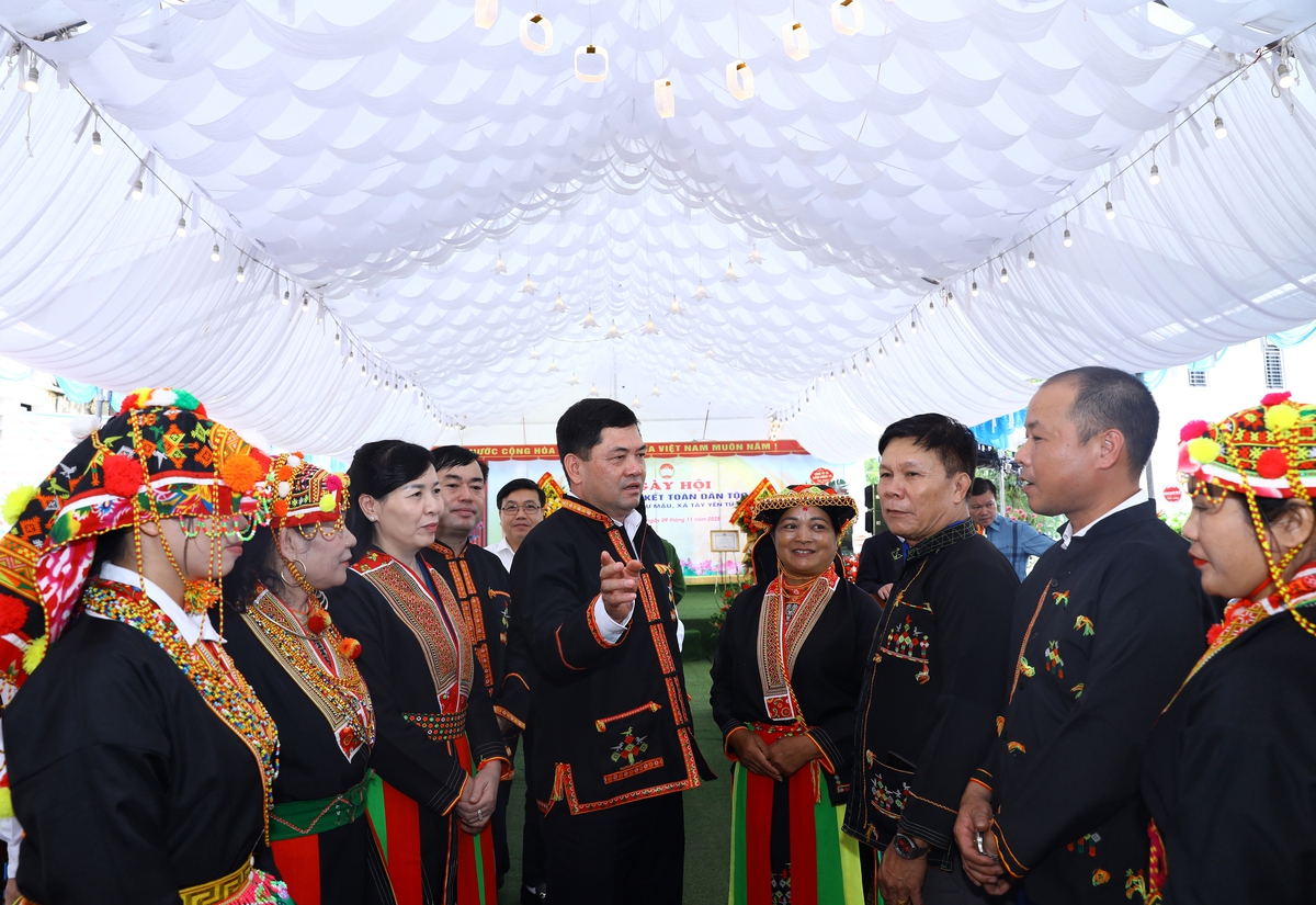 Xây dựng Bắc Ninh phát triển nhanh, bền vững, trở thành thành phố trực thuộc trung ương trước năm 2030- Ảnh 3.