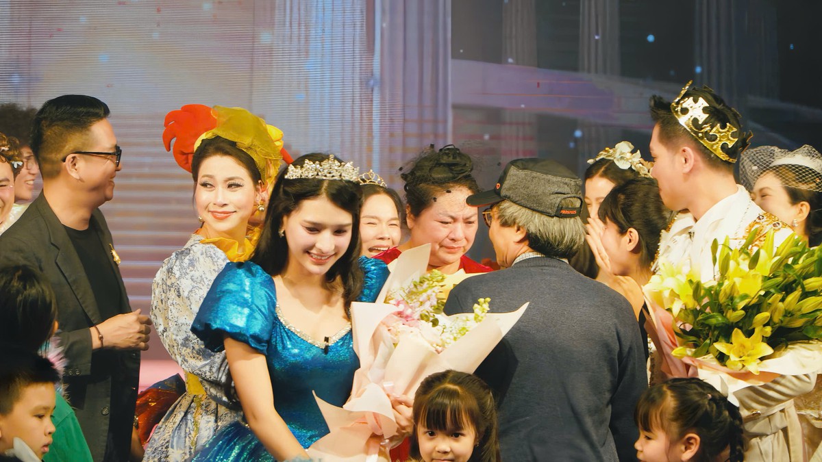 Yến My muốn làm Lọ Lem theo cách của riêng mình- Ảnh 3. Yến My muốn làm Lọ Lem theo cách của riêng mình- Ảnh 3.