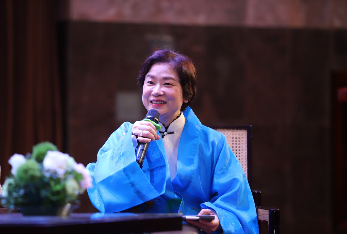 Tác giả Trần Tuệ Tri chia sẻ trong buổi ra mắt sách